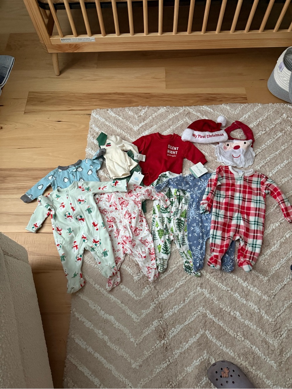 Holiday baby bundle size 0-3 months, 9 pieces